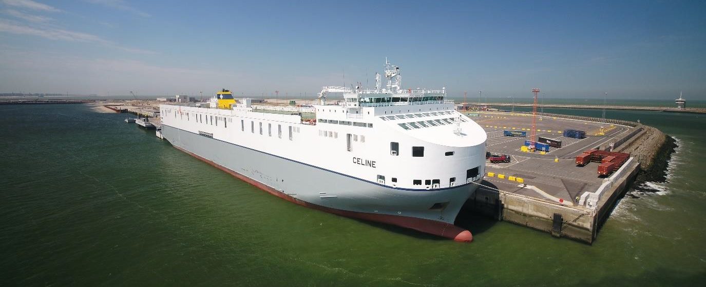 Roroschip 'Céline' van CLdN in Zeebrugge